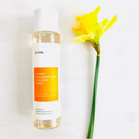 iUNIK Vitamin Hyaluronic Acid Vitalizing Toner 200 ml